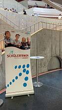 Aufsteller der Schülerfirmenmesse im Metropol Theater